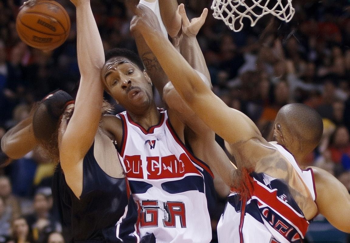 篮球对决激情战：巴特勒奇才之战高光回顾(图1)